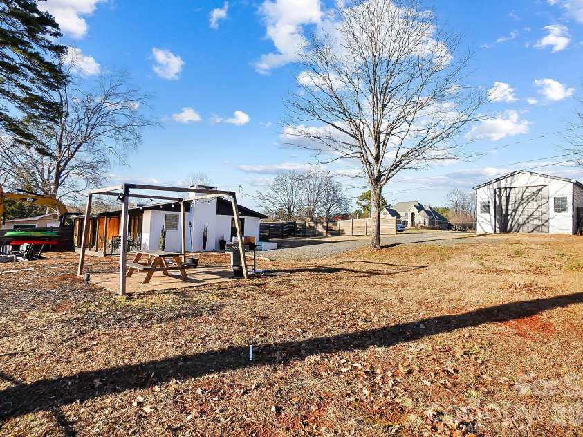 22246 Oakwood Road, Albemarle, NC 28001.  MLS# CAR4342062, YatesRealty ID 3827. 