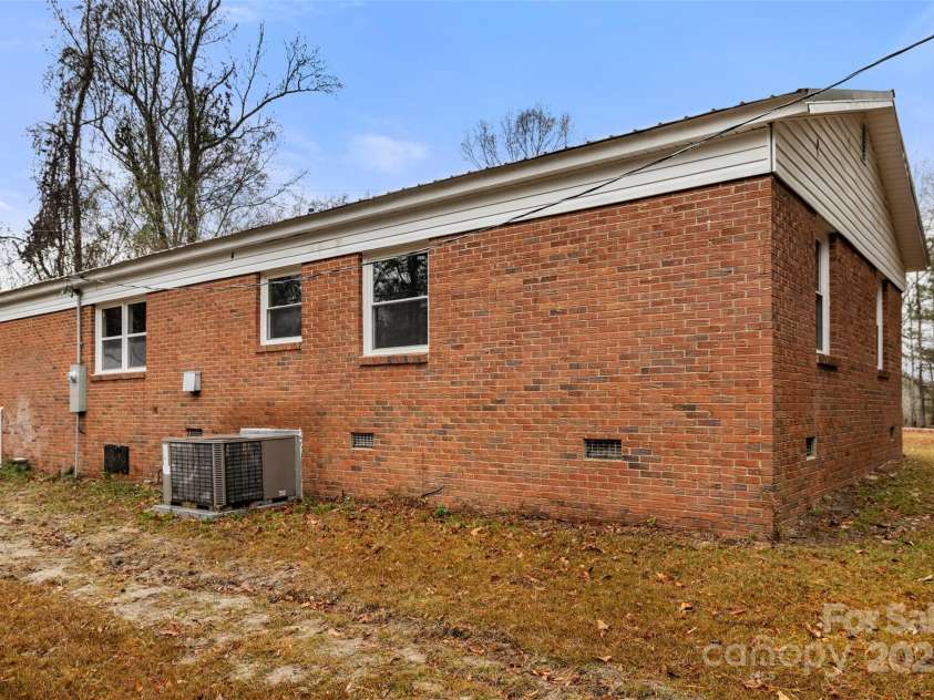 4679 Kickturn Road, Heath Springs, SC 29058.  MLS# CAR4327906, YatesRealty ID 3827. 