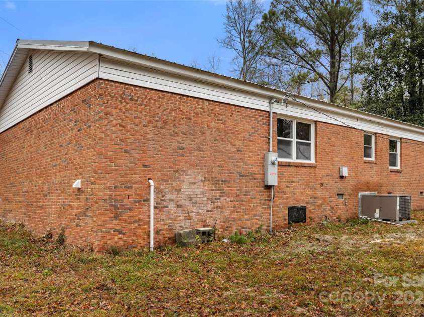 4679 Kickturn Road, Heath Springs, SC 29058.  MLS# CAR4327906, YatesRealty ID 3827. 