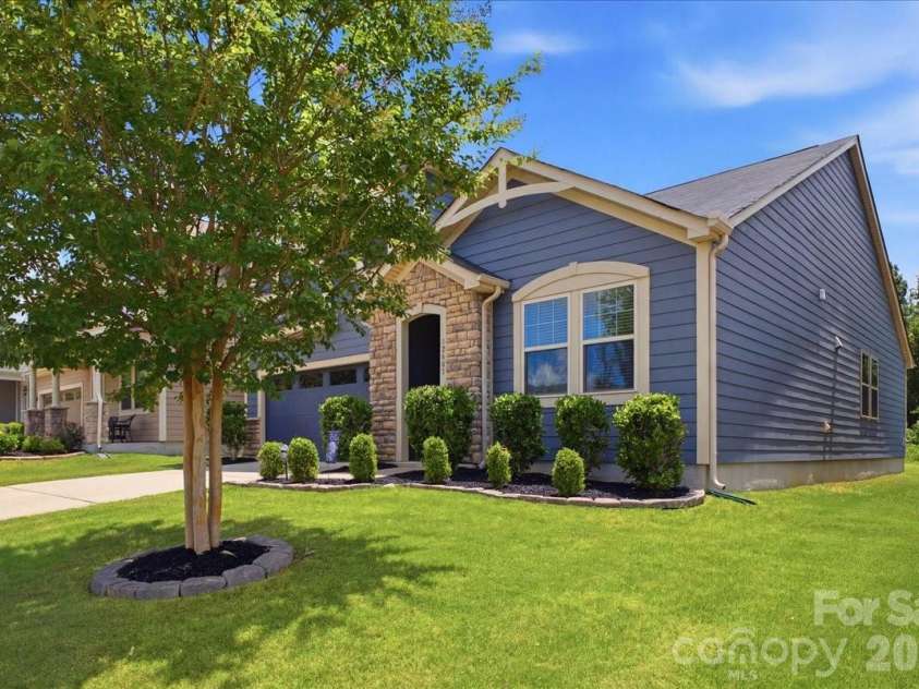 12628 Heath Grove Drive, Huntersville, NC 28078.  MLS# CAR4397306, YatesRealty ID 38271. 