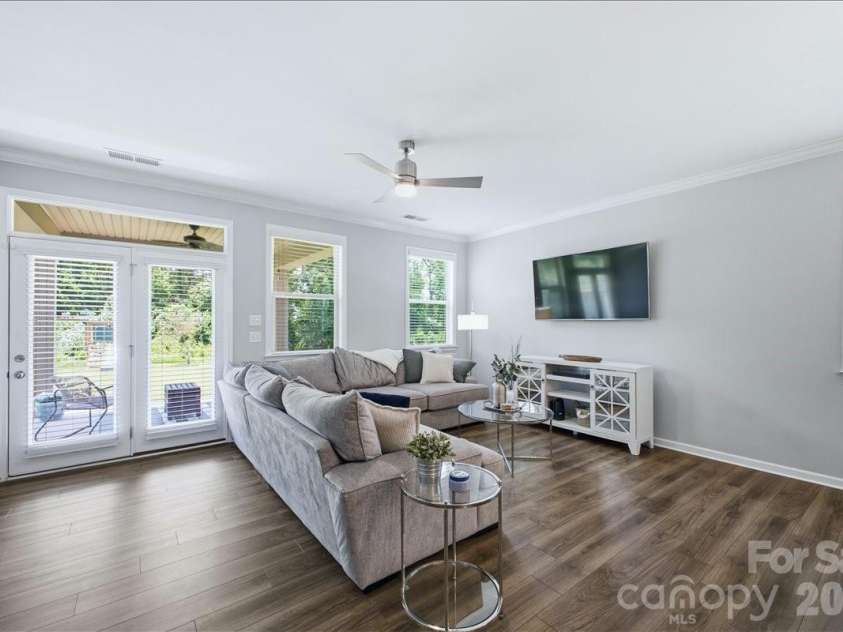 12628 Heath Grove Drive, Huntersville, NC 28078.  MLS# CAR4397306, YatesRealty ID 38271. 