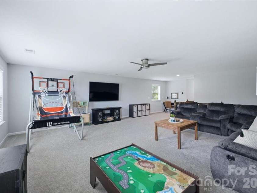 12628 Heath Grove Drive, Huntersville, NC 28078.  MLS# CAR4397306, YatesRealty ID 38271. 