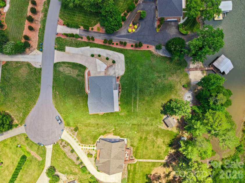 495 Windsor Drive, Taylorsville, NC 28681.  MLS# CAR4396399, YatesRealty ID 38272. 