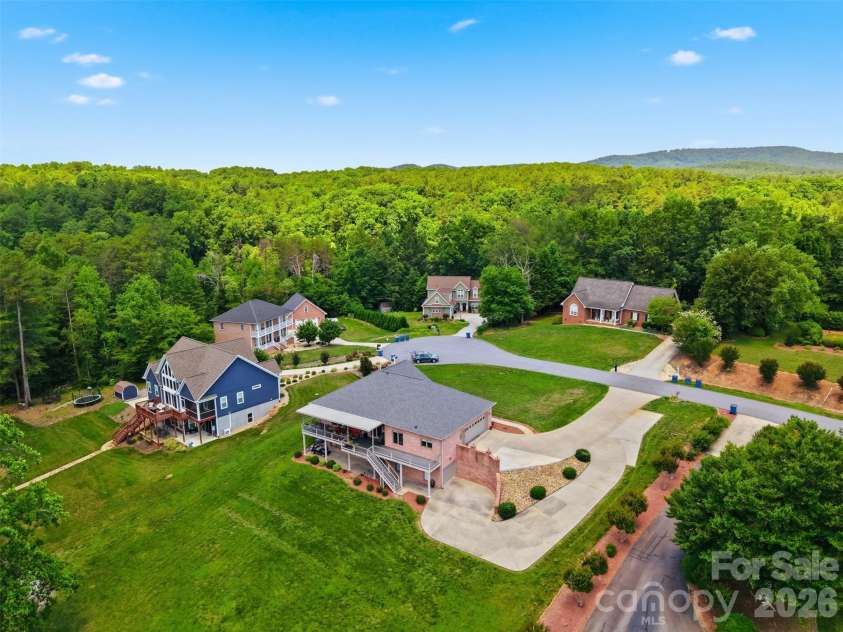 495 Windsor Drive, Taylorsville, NC 28681.  MLS# CAR4396399, YatesRealty ID 38272. 