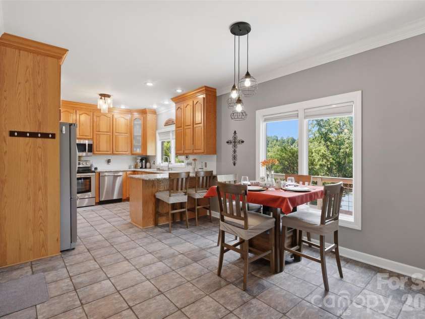 495 Windsor Drive, Taylorsville, NC 28681.  MLS# CAR4396399, YatesRealty ID 38272. 