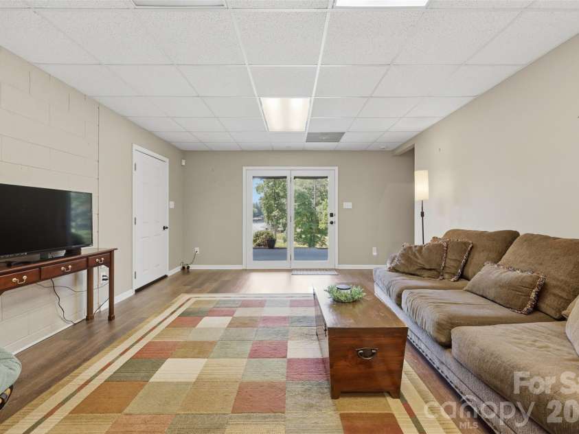 495 Windsor Drive, Taylorsville, NC 28681.  MLS# CAR4396399, YatesRealty ID 38272. 
