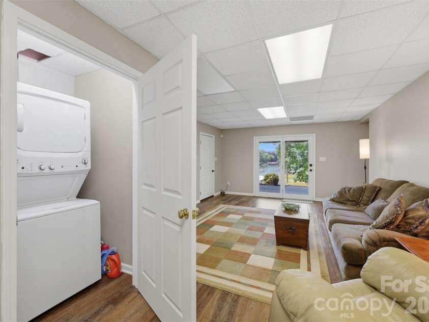 495 Windsor Drive, Taylorsville, NC 28681.  MLS# CAR4396399, YatesRealty ID 38272. 