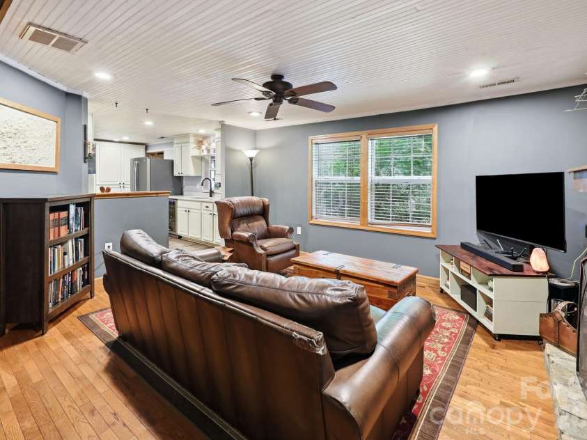 98 Secluded Cove, Waynesville, NC 28785.  MLS# CAR4401533, YatesRealty ID 38273. 