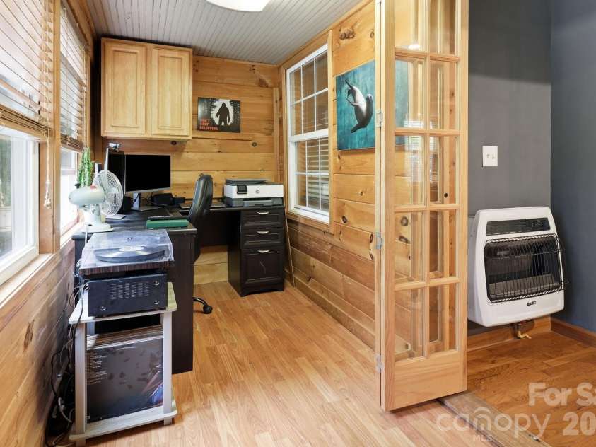 98 Secluded Cove, Waynesville, NC 28785.  MLS# CAR4401533, YatesRealty ID 38273. 
