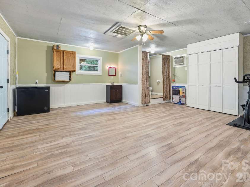 98 Secluded Cove, Waynesville, NC 28785.  MLS# CAR4401533, YatesRealty ID 38273. 