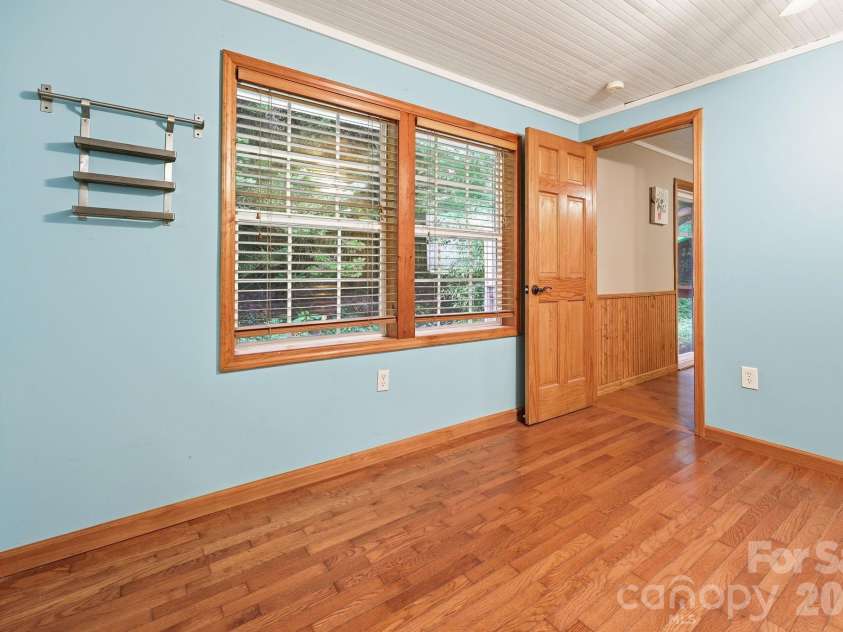 98 Secluded Cove, Waynesville, NC 28785.  MLS# CAR4401533, YatesRealty ID 38273. 
