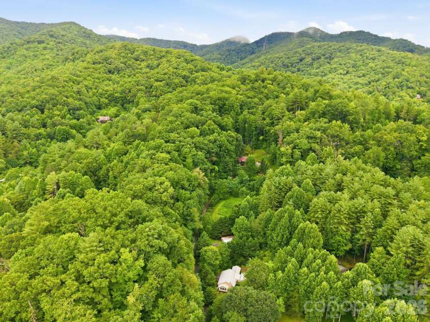 98 Secluded Cove, Waynesville, NC 28785.  MLS# CAR4401533, YatesRealty ID 38273. 