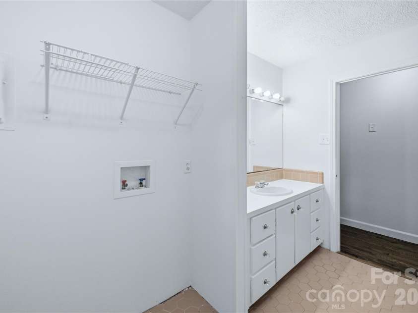 325 Grover Moore Place, Indian Trail, NC 28079.  MLS# CAR4397789, YatesRealty ID 38275. 