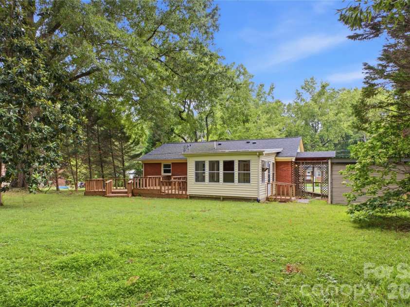 325 Grover Moore Place, Indian Trail, NC 28079.  MLS# CAR4397789, YatesRealty ID 38275. 