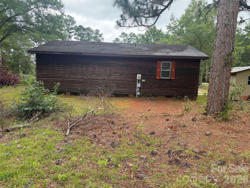 6846 Highway 341 Highway, Kershaw, SC 29067.  MLS# CAR4403348, YatesRealty ID 38279. 