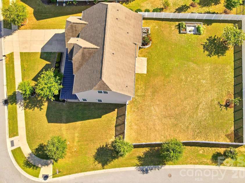 2017 Topaz Plaza, Davidson, NC 28036.  MLS# CAR4404938, YatesRealty ID 38280. Aerial