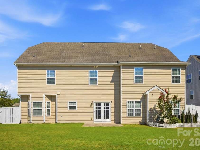 2017 Topaz Plaza, Davidson, NC 28036.  MLS# CAR4404938, YatesRealty ID 38280. Back of Home