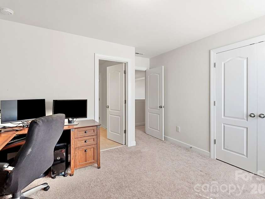 2017 Topaz Plaza, Davidson, NC 28036.  MLS# CAR4404938, YatesRealty ID 38280. Bedroom 5