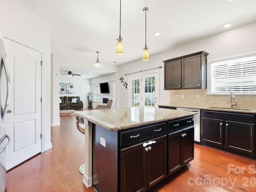 2017 Topaz Plaza, Davidson, NC 28036.  MLS# CAR4404938, YatesRealty ID 38280. Open Floor Plan