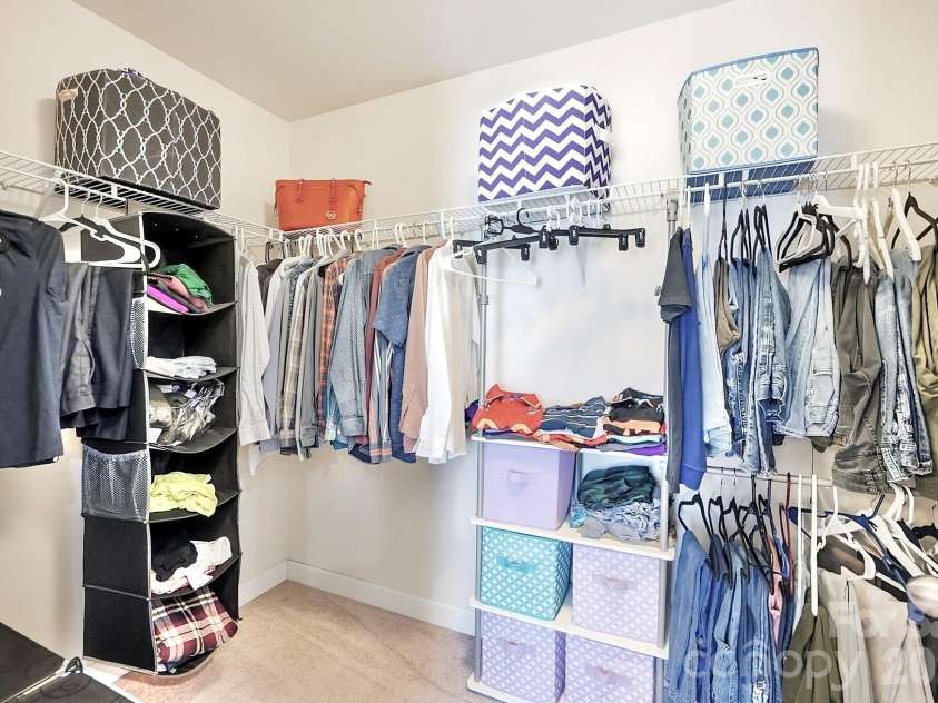 2017 Topaz Plaza, Davidson, NC 28036.  MLS# CAR4404938, YatesRealty ID 38280. Primary Suite - Closet
