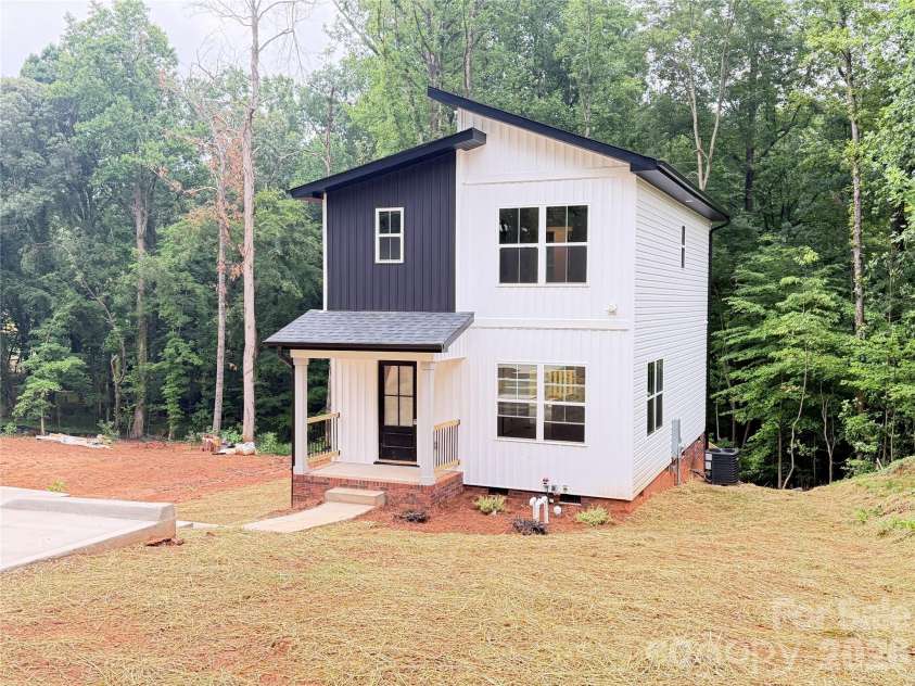 345 Rumple Street, Troutman, NC 28166.  MLS# CAR4383606, YatesRealty ID 38281. 