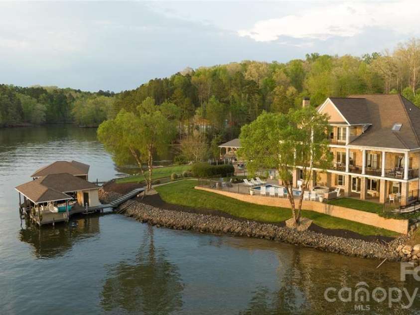 148 Forest Lake Court, Mount Gilead, NC 27306.  MLS# CAR4395260, YatesRealty ID 38282. 