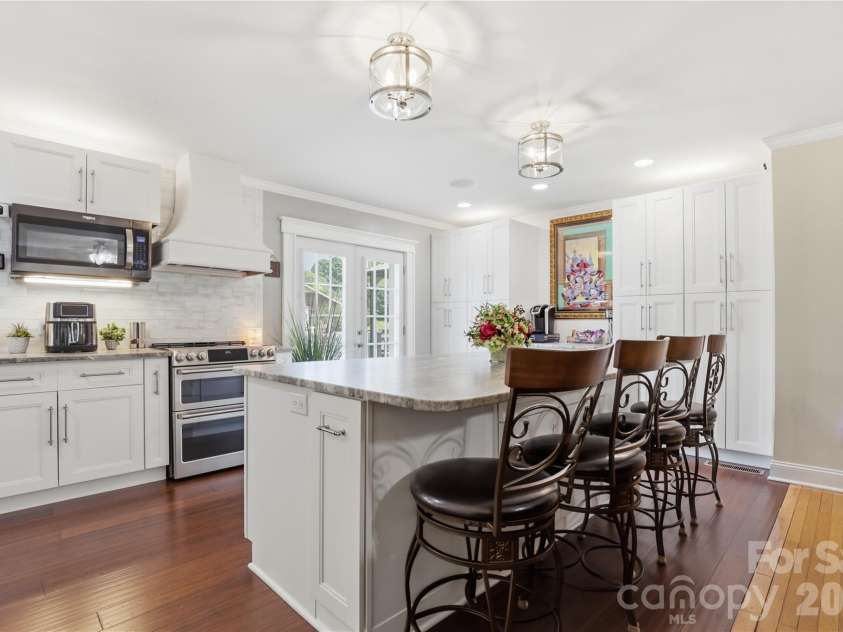 4 Fox Ridge Drive, Granite Falls, NC 28630.  MLS# CAR4387369, YatesRealty ID 38283. 