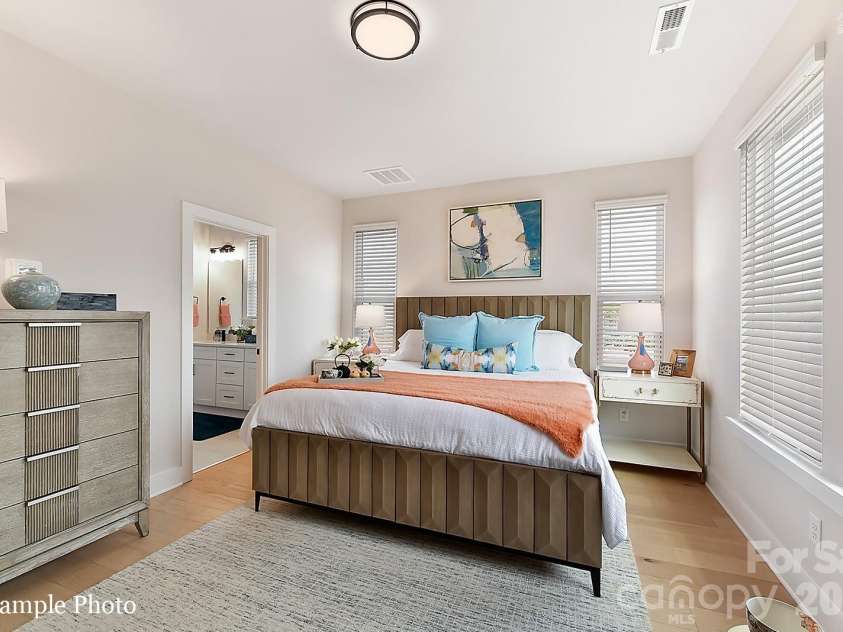 3014 Khan Park Drive, Charlotte, NC 28206.  MLS# CAR4346085, YatesRealty ID 38285. 
