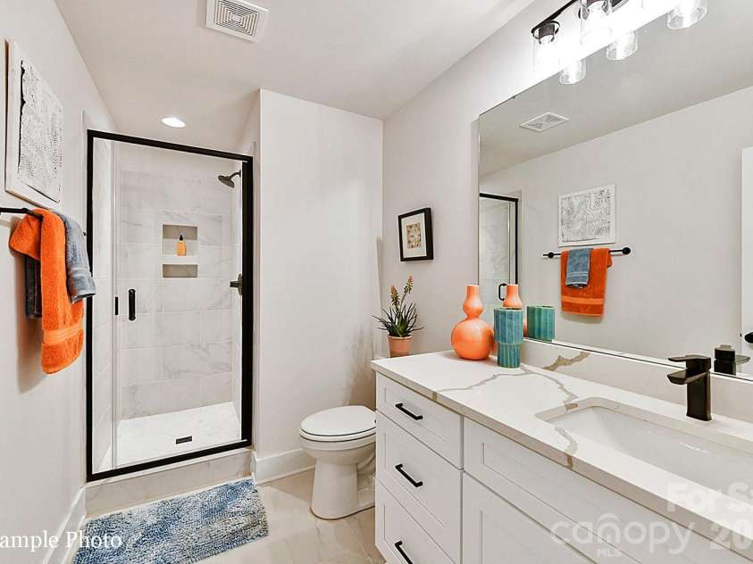 3014 Khan Park Drive, Charlotte, NC 28206.  MLS# CAR4346085, YatesRealty ID 38285. 