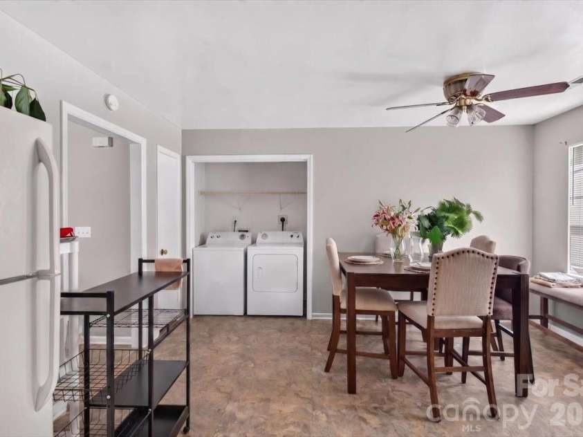 1630 Pamela Lorraine Drive, Charlotte, NC 28213.  MLS# CAR4401866, YatesRealty ID 38288. 