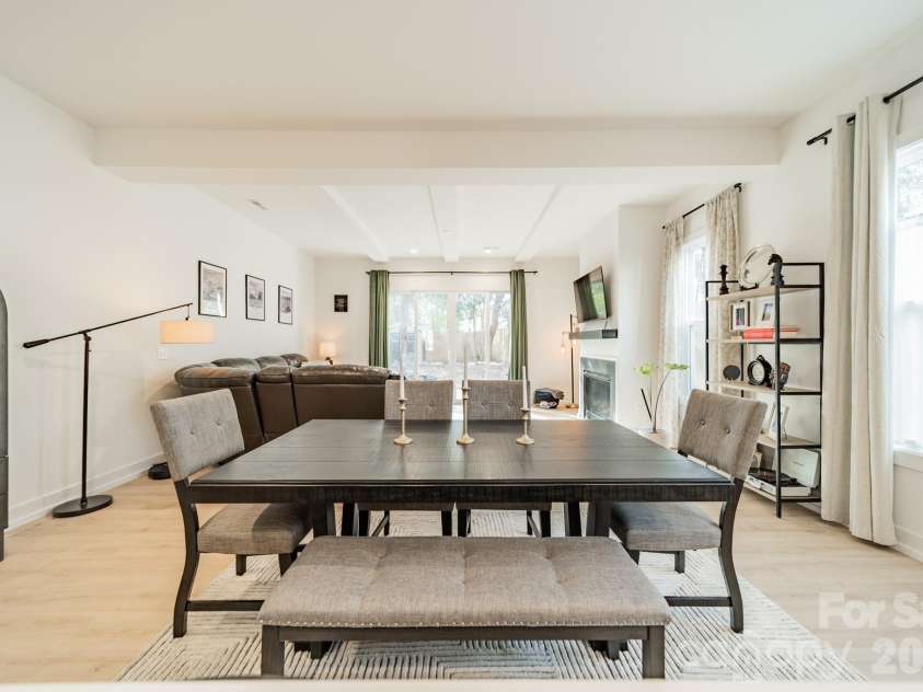 608 Ambassador Street, Charlotte, NC 28208.  MLS# CAR4342257, YatesRealty ID 3829. Dining Area