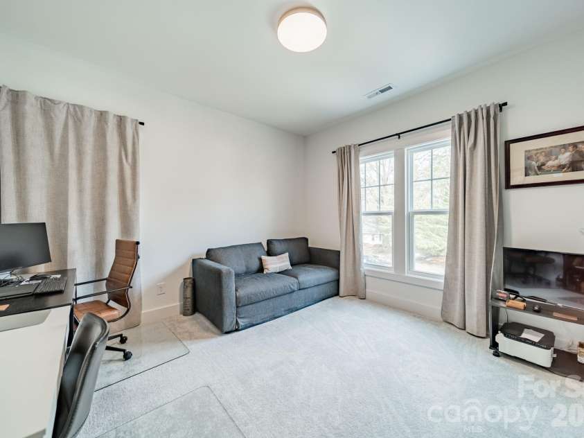608 Ambassador Street, Charlotte, NC 28208.  MLS# CAR4342257, YatesRealty ID 3829. Guest Bedroom 1
