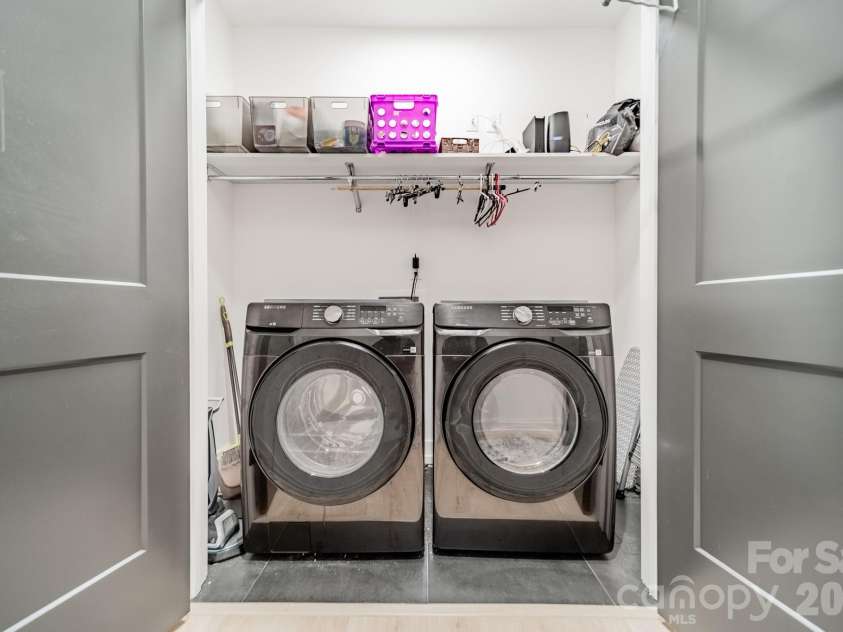 608 Ambassador Street, Charlotte, NC 28208.  MLS# CAR4342257, YatesRealty ID 3829. Laundry