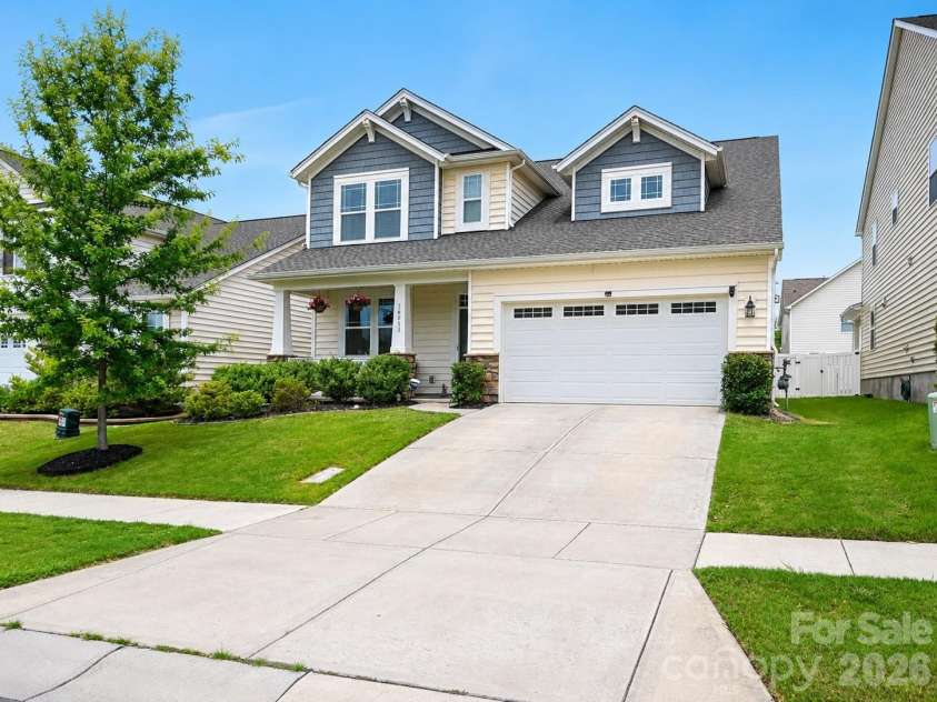16033 Fieldstone Trace, Charlotte, NC 28278.  MLS# CAR4389592, YatesRealty ID 38292. 