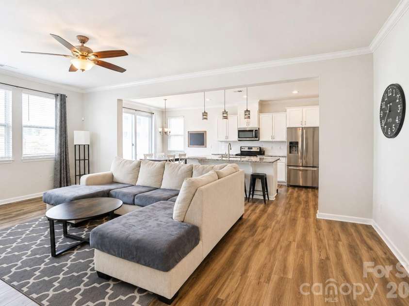 16033 Fieldstone Trace, Charlotte, NC 28278.  MLS# CAR4389592, YatesRealty ID 38292. 
