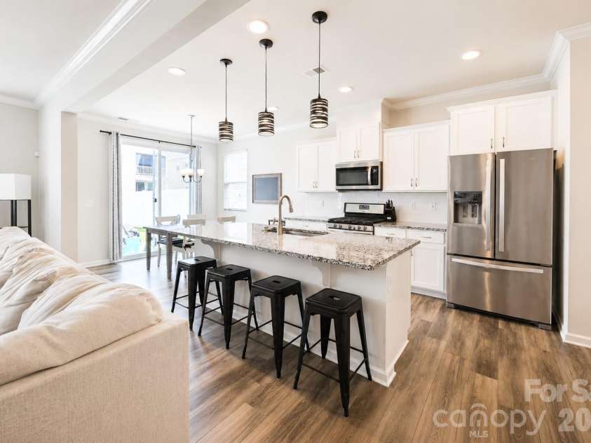 16033 Fieldstone Trace, Charlotte, NC 28278.  MLS# CAR4389592, YatesRealty ID 38292. 