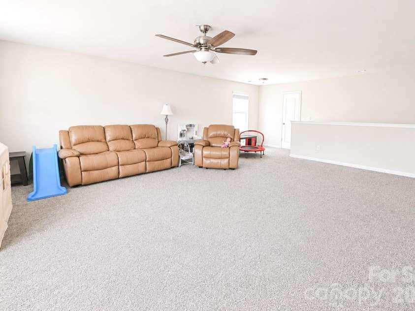 16033 Fieldstone Trace, Charlotte, NC 28278.  MLS# CAR4389592, YatesRealty ID 38292. 