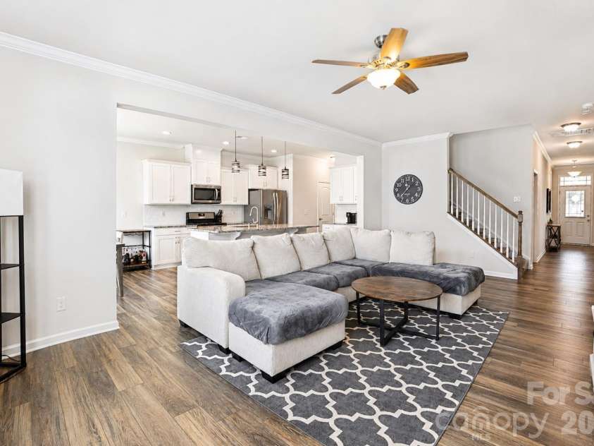 16033 Fieldstone Trace, Charlotte, NC 28278.  MLS# CAR4389592, YatesRealty ID 38292. 