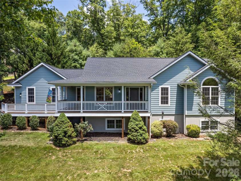 4 Leisure Wood Drive, Canton, NC 28716.  MLS# CAR4400086, YatesRealty ID 38293. 