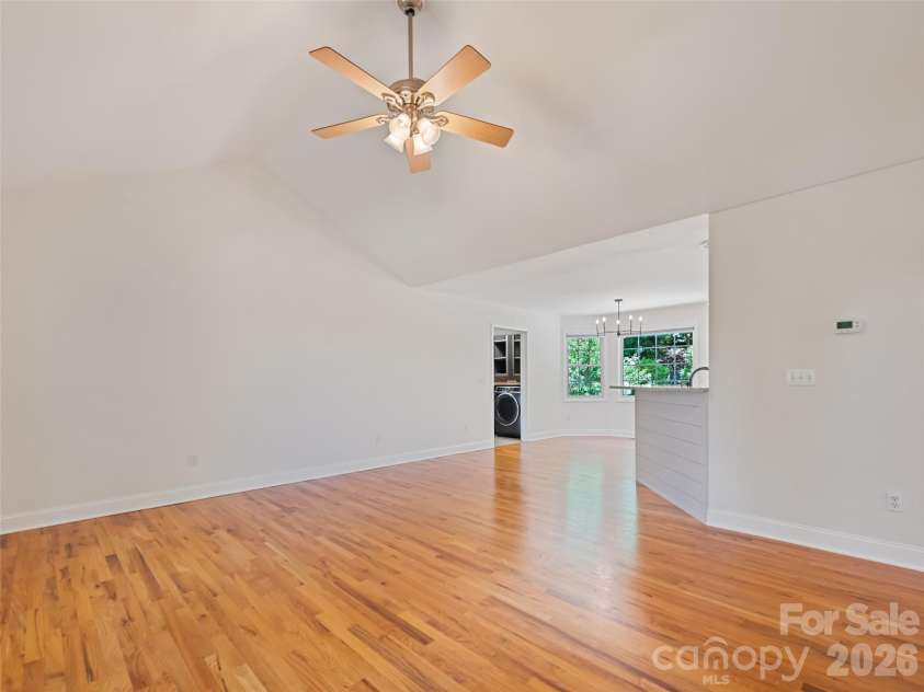 4 Leisure Wood Drive, Canton, NC 28716.  MLS# CAR4400086, YatesRealty ID 38293. 