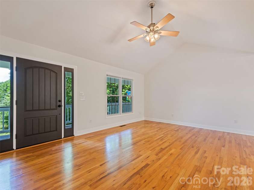 4 Leisure Wood Drive, Canton, NC 28716.  MLS# CAR4400086, YatesRealty ID 38293. 
