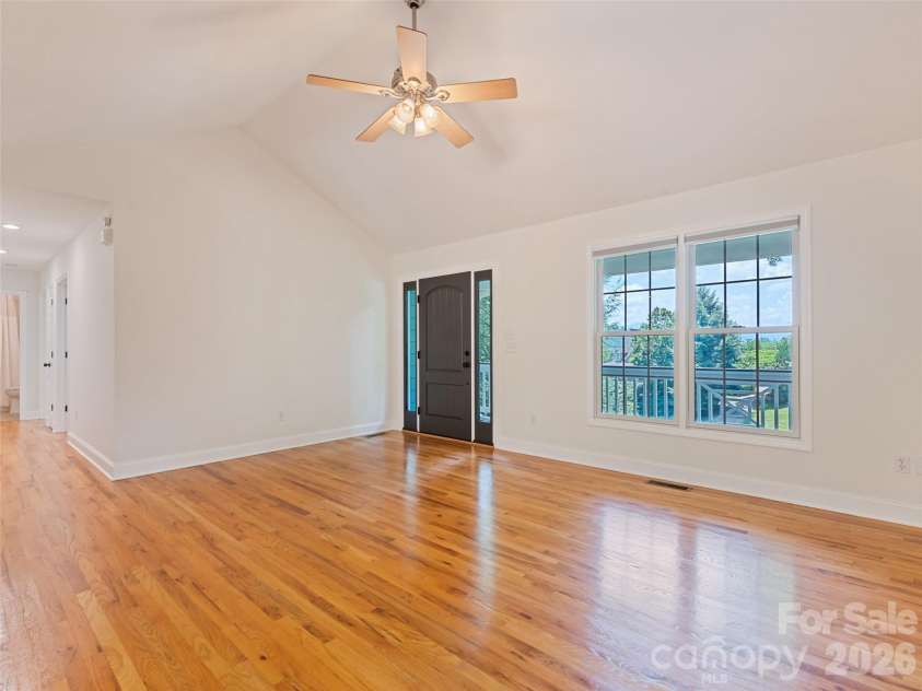 4 Leisure Wood Drive, Canton, NC 28716.  MLS# CAR4400086, YatesRealty ID 38293. 