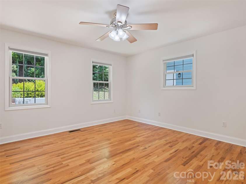 4 Leisure Wood Drive, Canton, NC 28716.  MLS# CAR4400086, YatesRealty ID 38293. 