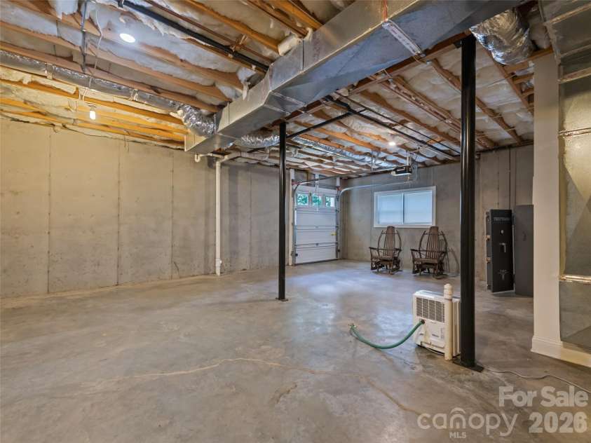 4 Leisure Wood Drive, Canton, NC 28716.  MLS# CAR4400086, YatesRealty ID 38293. 