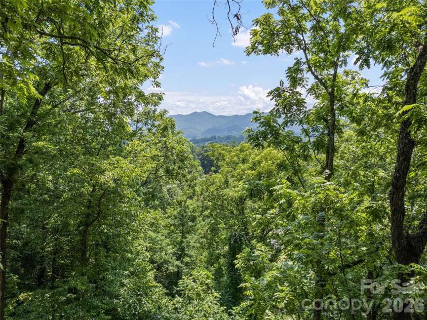 145 Hiaway Trail, Clyde, NC 28721.  MLS# CAR4401337, YatesRealty ID 38295. 