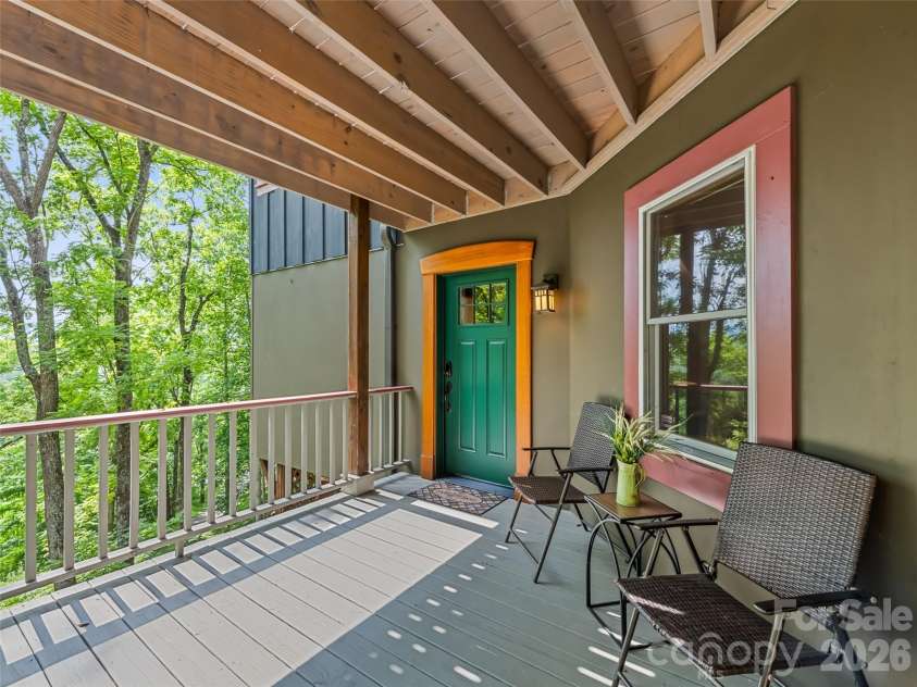 145 Hiaway Trail, Clyde, NC 28721.  MLS# CAR4401337, YatesRealty ID 38295. 
