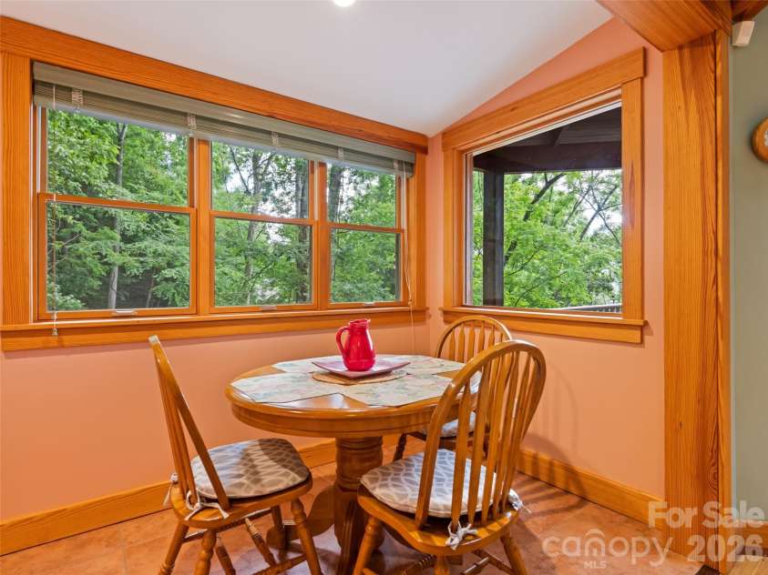 145 Hiaway Trail, Clyde, NC 28721.  MLS# CAR4401337, YatesRealty ID 38295. 
