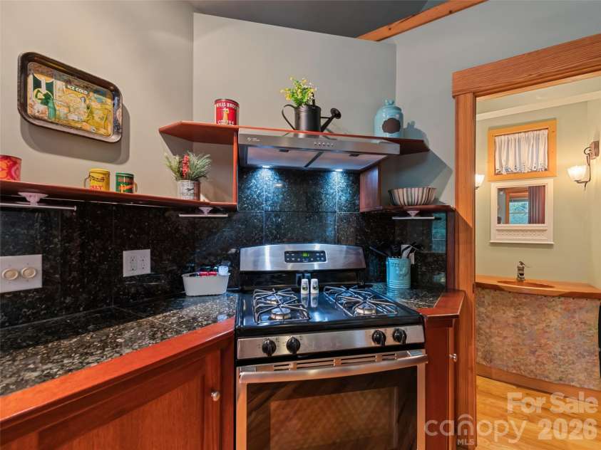 145 Hiaway Trail, Clyde, NC 28721.  MLS# CAR4401337, YatesRealty ID 38295. 