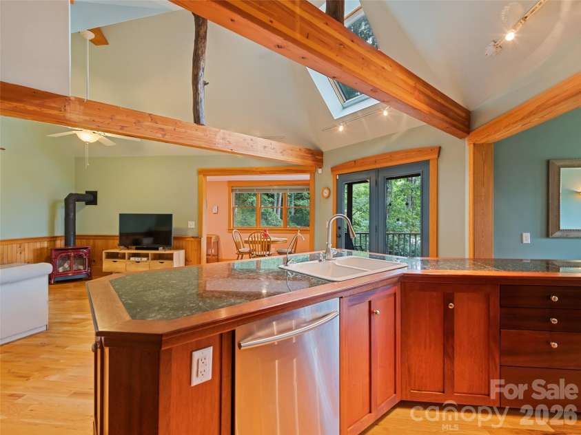 145 Hiaway Trail, Clyde, NC 28721.  MLS# CAR4401337, YatesRealty ID 38295. 