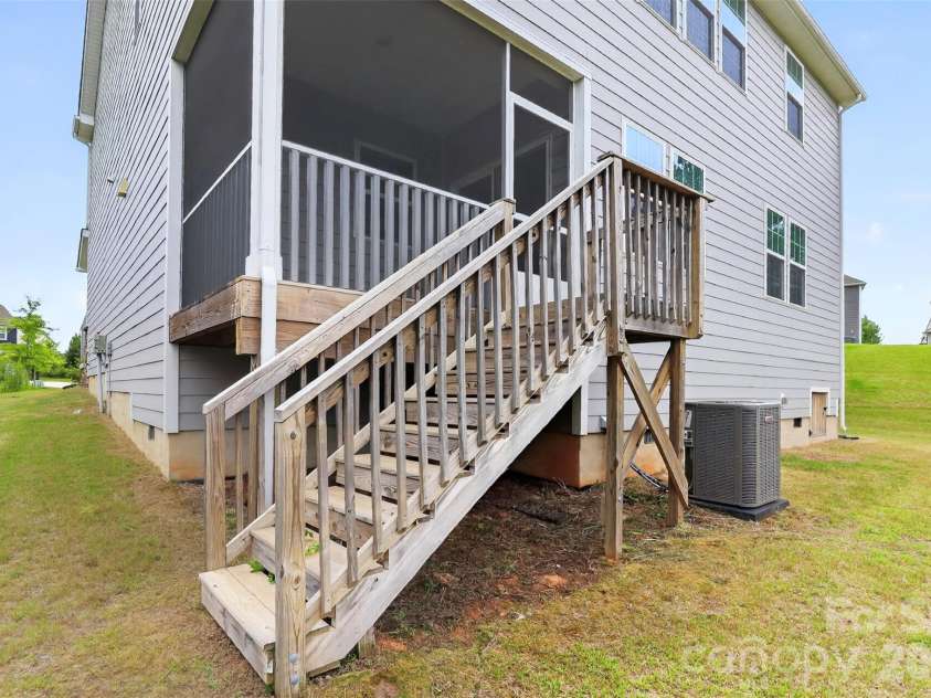 17504 Terryglass Lane, Charlotte, NC 28278.  MLS# CAR4397846, YatesRealty ID 38296. Back